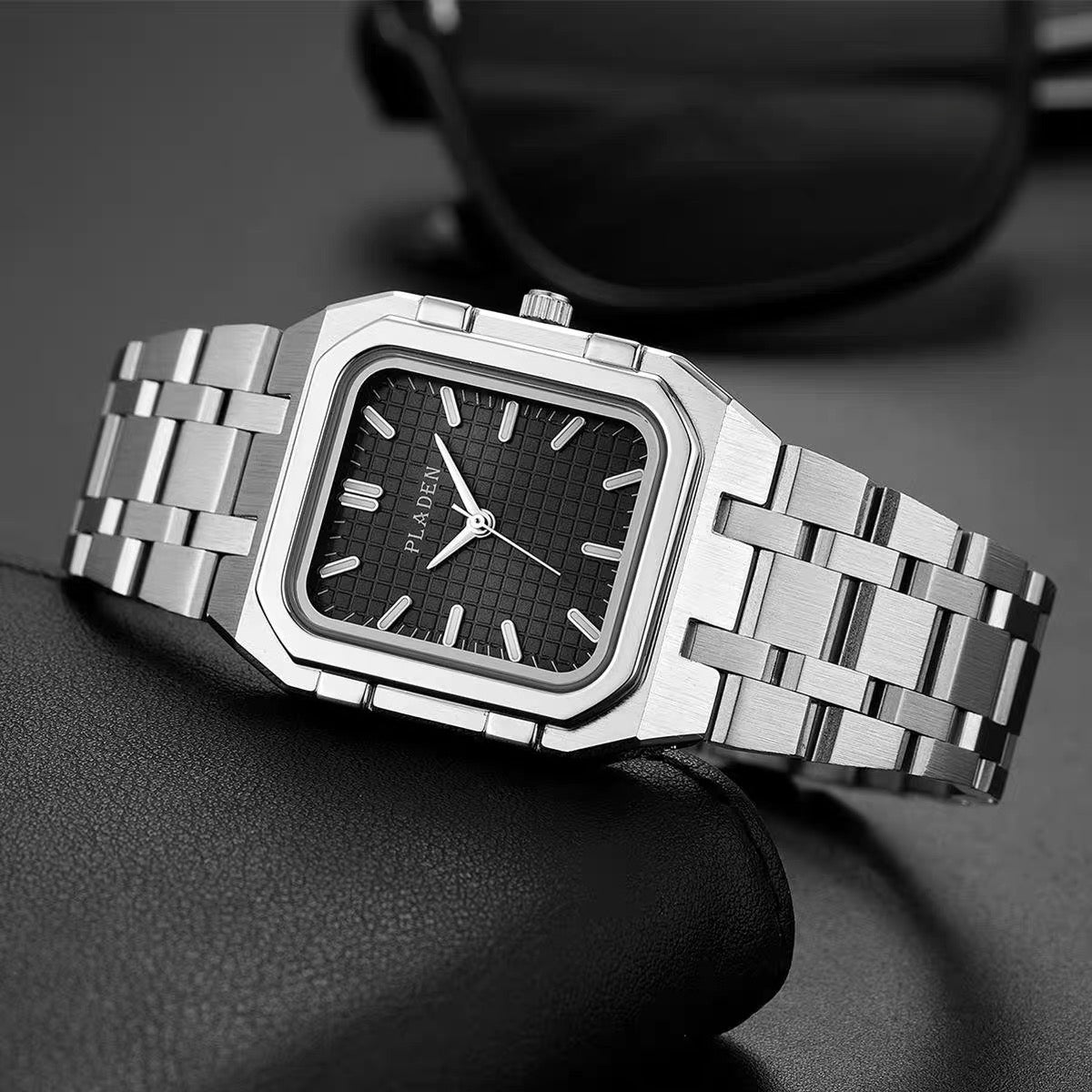 Pladen watch