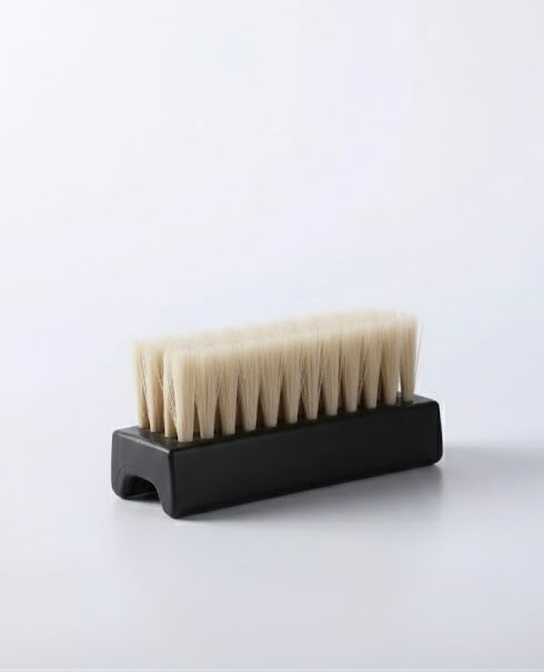 Soft bristle brush