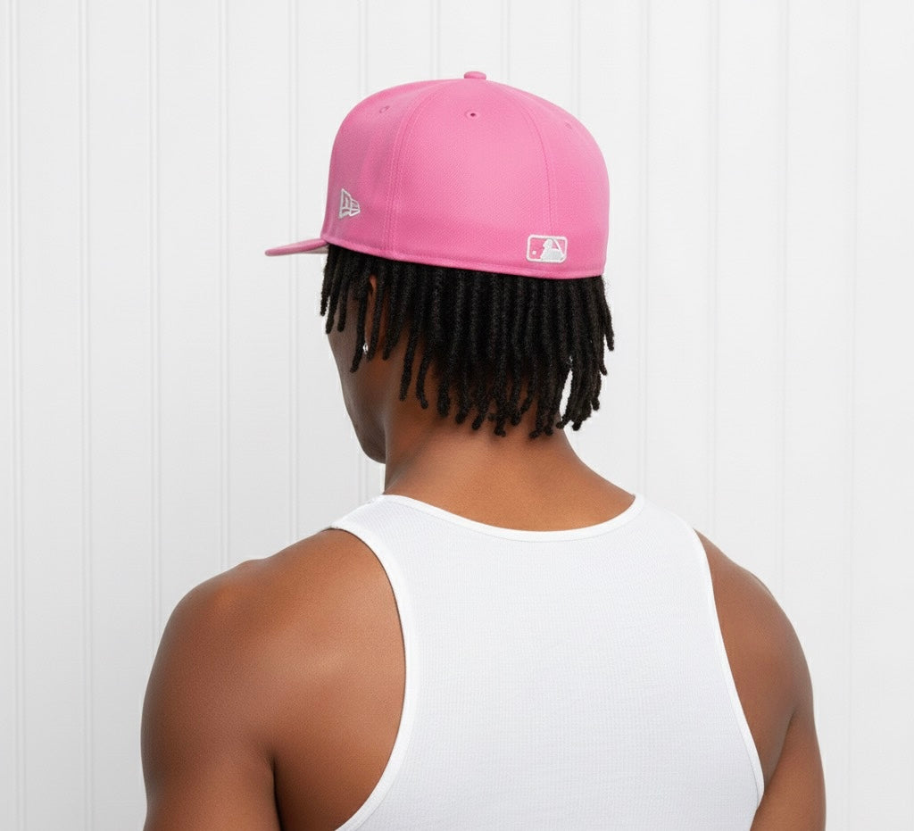New Era x New York Yankees Heart Eyes pink fitted hat