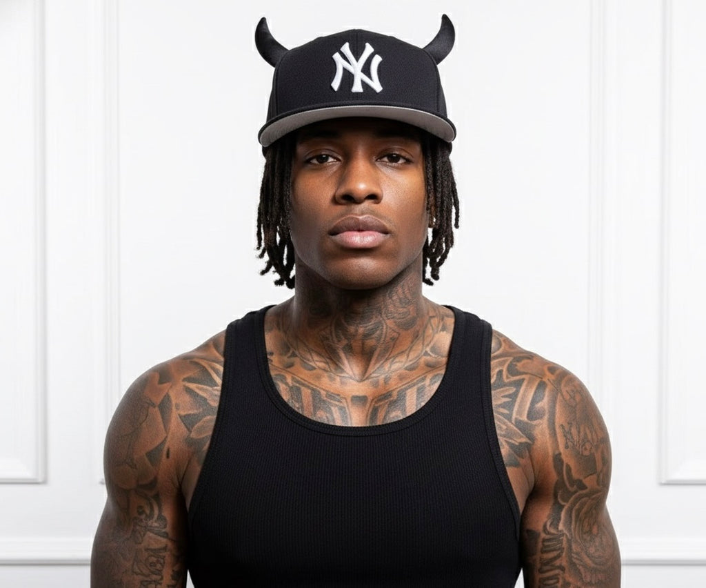 New Era NY Yankees with Devil’s Horn in black