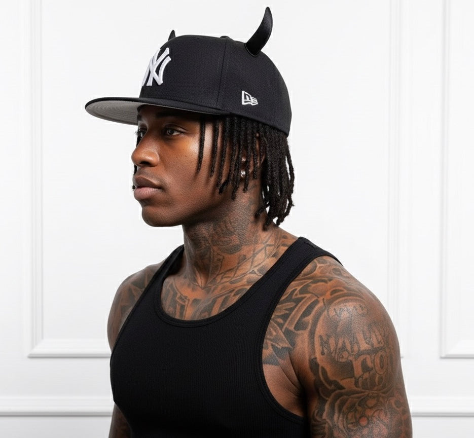 New Era NY Yankees with Devil’s Horn in black